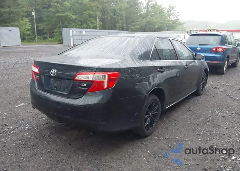 2013 Toyota Camry Le z USA, uszkodzony, nr VIN 4T4BF1FK5DR280939